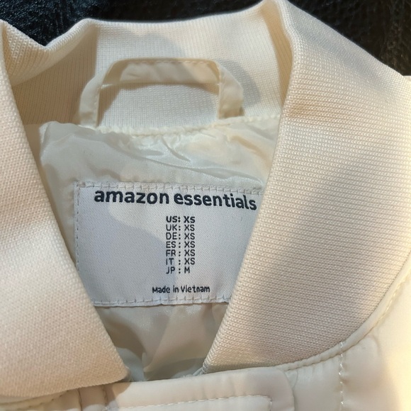 Women’s Oversized Puff Jacket NEW XS - Picture 2 of 7